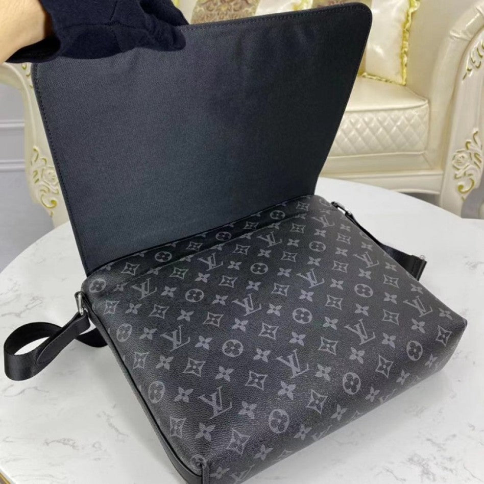 16060374914593212367262460_1 【高品質】LOUIS VUITTON M45271 ディストリクト MM NV2 - 画像 (1)