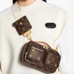 【高品質】レアモデル【LOUIS VUITTON】お洒落＆多機能☆UTILITY CROSSBODY M80450 M80446