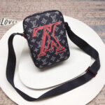 【高品質】LOUIS VUITTON(ルイヴィトン モノグラム) ダヌーヴＰＭ モノグラム メンズ ショルダーバッグ M43678