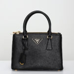 【高品質】PRADA ガレリア サフィアーノレザー スモールバッグ