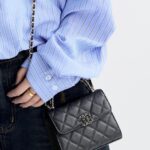 【高品質】【23シーズン限定★】CHANEL　チェーンクラッチ