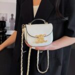 【高品質】新作 CELINE♪ショルダーバッグ ミニ