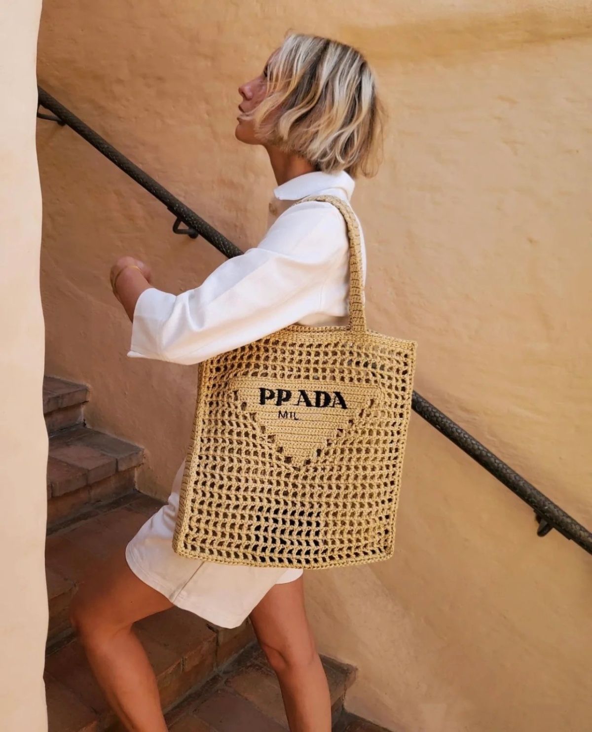 16060979853116978146512460_1 PRADA プラダ ロゴかぎ針編みトートバッグ - 画像 (1)