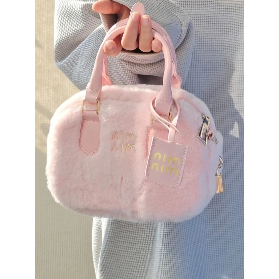 16066287096385385302111820_1 【高品質】MIU MIU ミュウミュウ ぬいぐるみバッグ秋と冬の脇下バッグ ハイエンドハンドバッグ ショルダーバッグ ピンク ブルー - 画像 (1)
