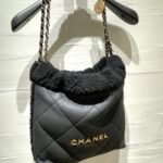 【高品質】【CHANEL】希少22スモール もこもこ可愛 カジュアル＆エレガント