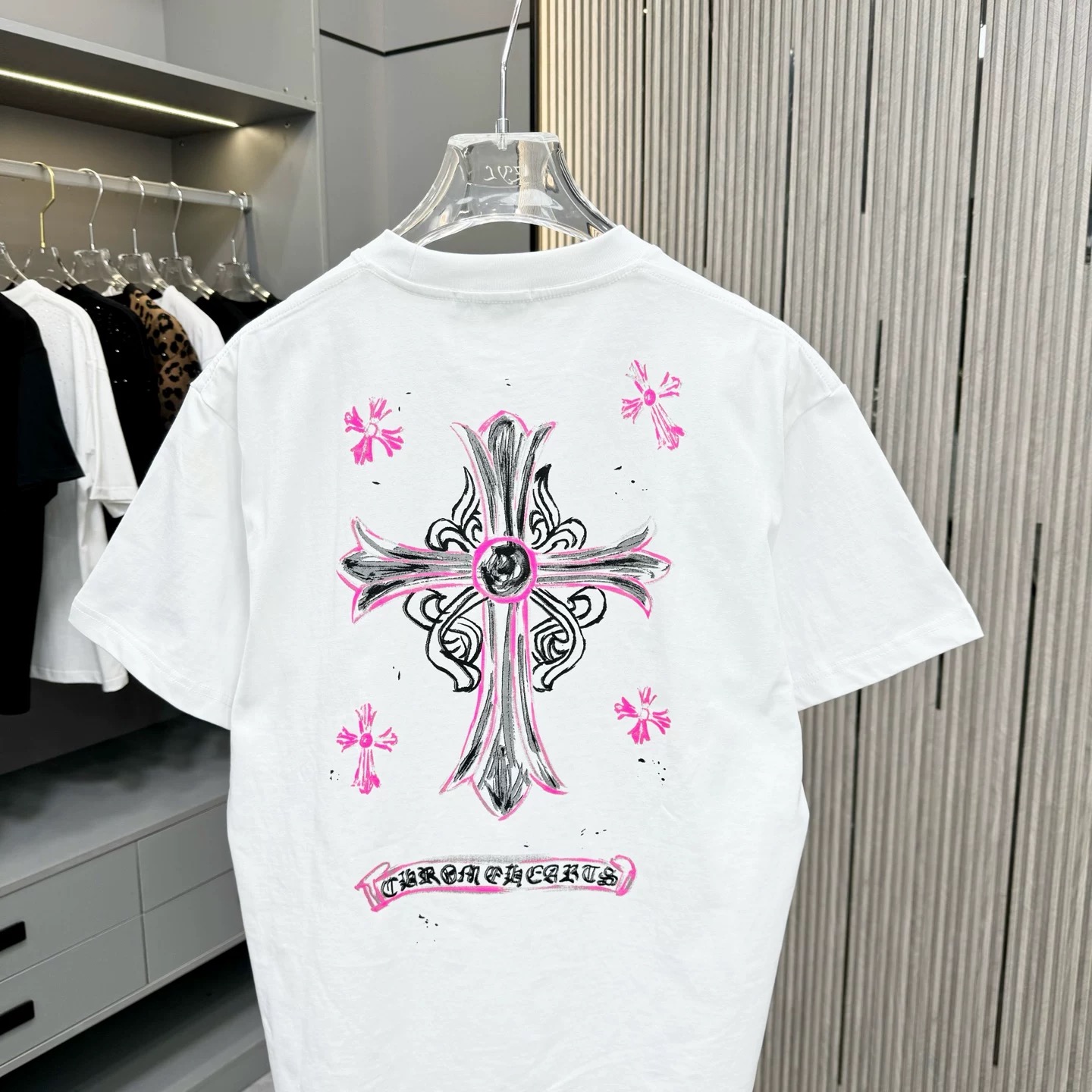 16069785486289490912661820_1 【Chrome Hearts】2025新作 クロムハーツ Tシャツ 男女兼用 高品質 半袖 CH041 - 画像 (1)