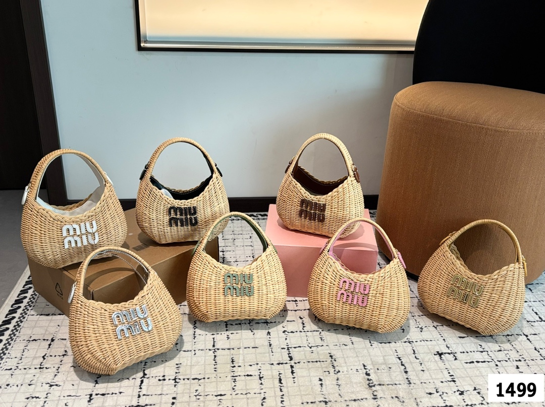 16069884686340296987751820_1 【2025限定】MIUMIU ミュウ ワンダー ウィッカー ハンドバッグ - 画像 (1)