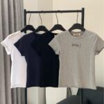 MIUMIU 2025春夏新作 クラシックアップリケ刺繍文字入り 半袖レディースTシャツ 4色