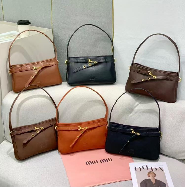 16070650648256387051851820_1 《大人かわいい》2025新作 MiuMiu/ミュウミュウ アバンチュール ナッパレザー バッグ - 画像 (1)