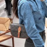 Celine/セリーヌ 25FW トリオンフ フォルコ ショルダーバッグ 122652GTL