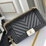 BOY シャネル/CHANEL SHOULDER BAG