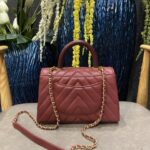 シャネル/CHANEL Cowhide handbag A92990 43