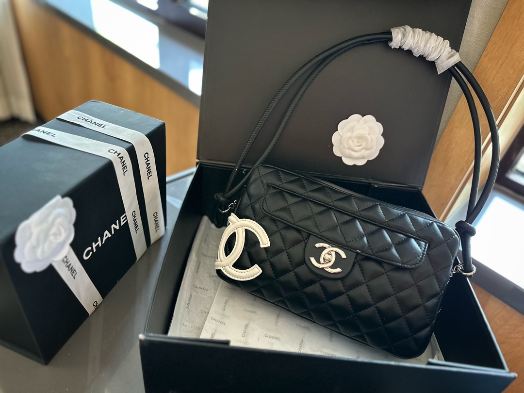 16071854966206615188041820_1 シャネル/CHANEL 中古バッグ シャネル お宝級 康鵬カメラバッグ - 画像 (1)