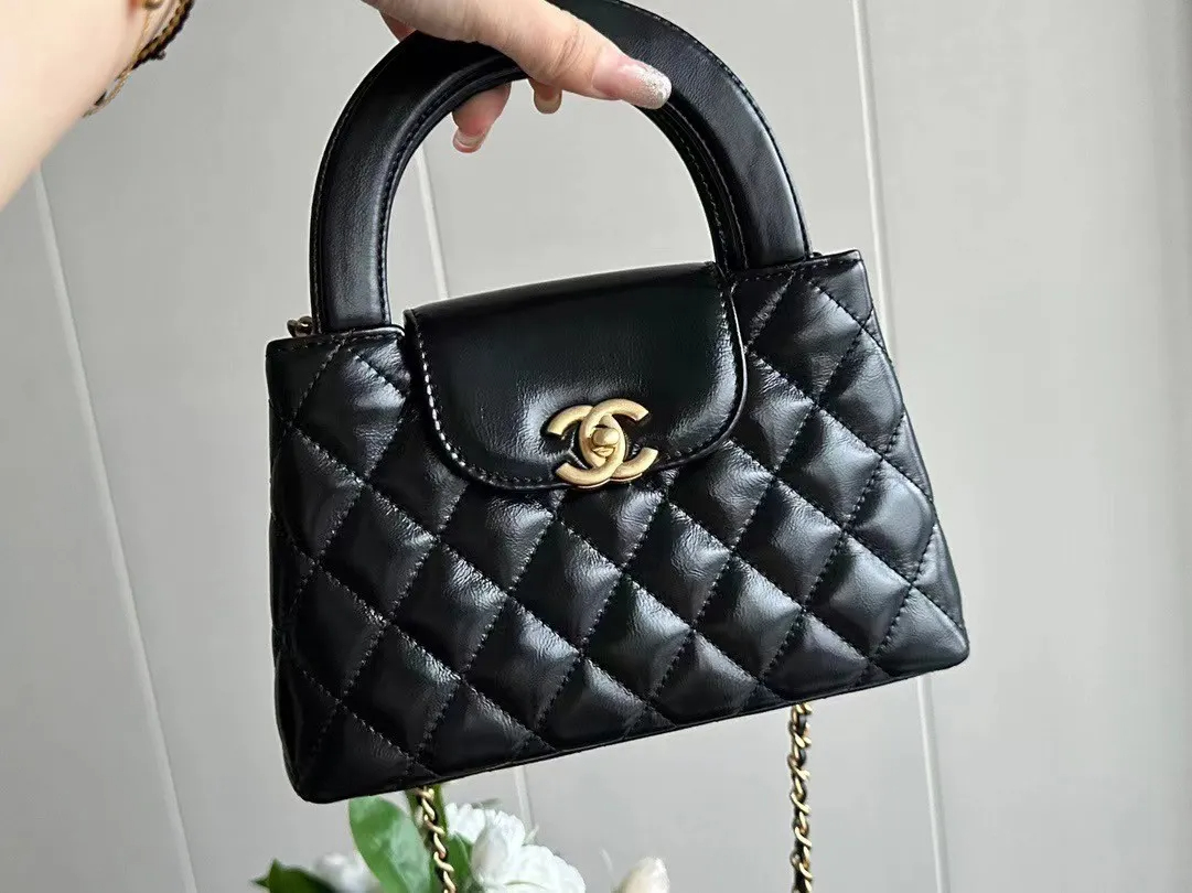 16071854967765218558321820_1 【24C/2色展開★】シャネル/CHANEL トップハンドルフラップバッグ - 画像 (1)