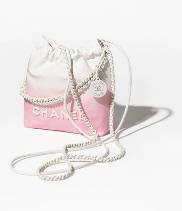 16071854969457200787491820_1 ★可愛すぎるカラー♪【シャネル/CHANEL】CHANEL 22 ハンドバッグ★ - 画像 (1)