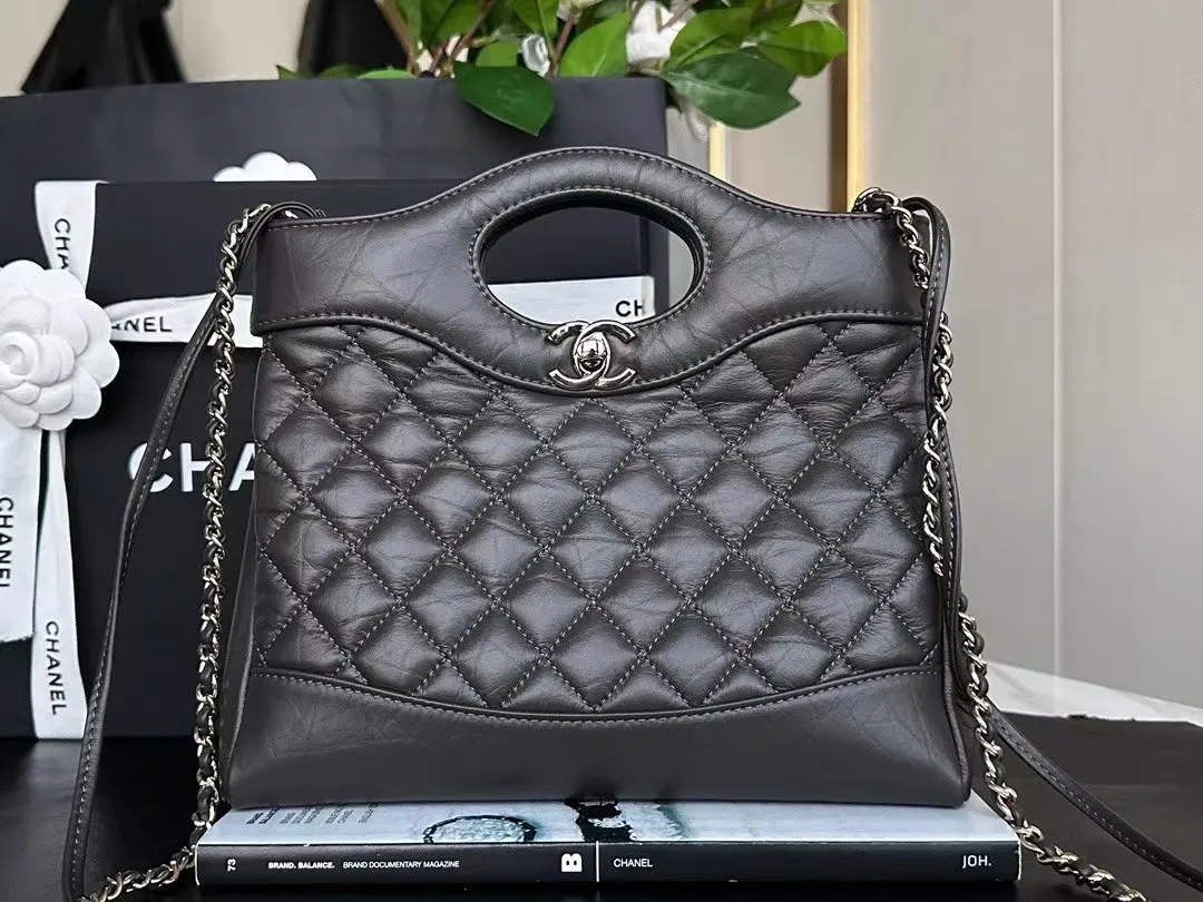 16071854971457380484961820_1 ★人気沸騰【シャネル/CHANEL 】CHANEL 31 ミニ ショッピング バッグ - 画像 (1)