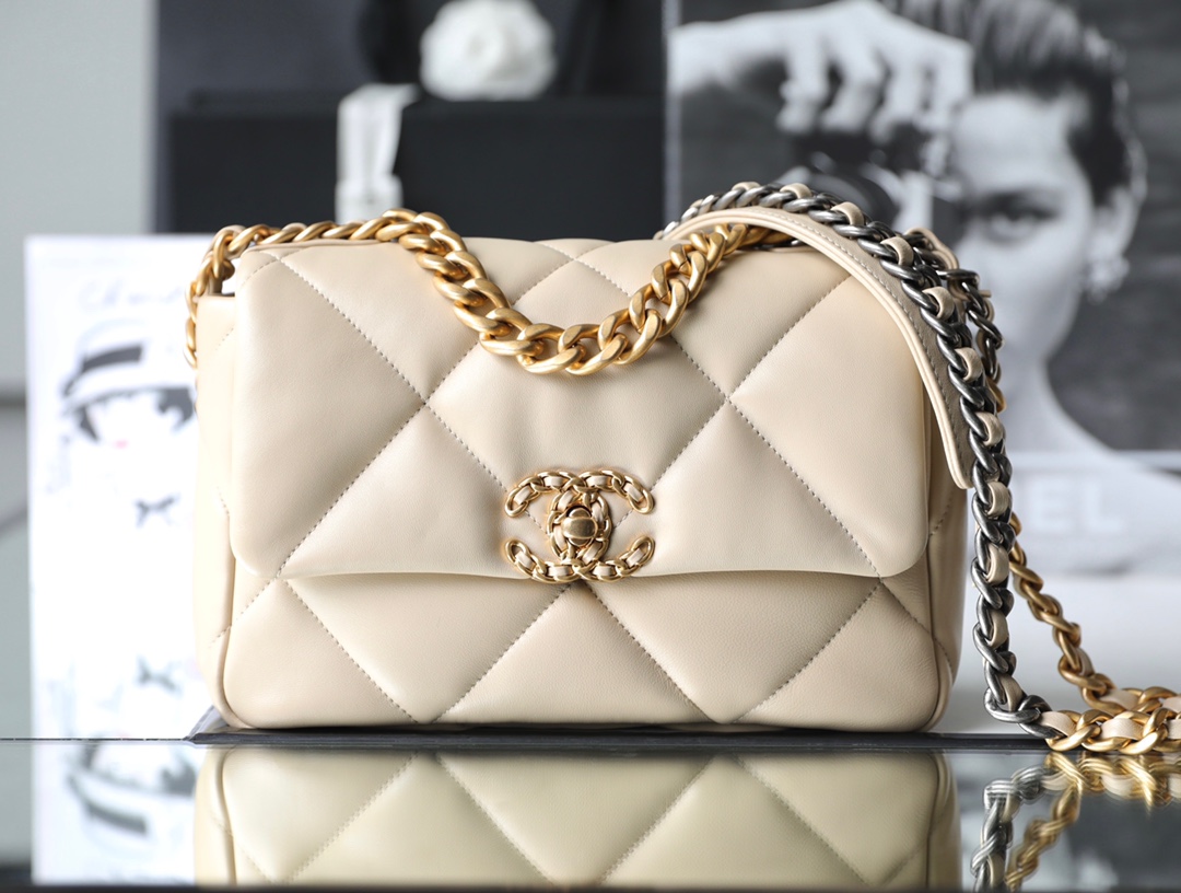 16071854972186853831611820_1 シャネル/CHANEL 19 AS1160 2 - 画像 (1)