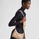 プラダ Re-Edition 2005 サフィアーノレザー バッグ