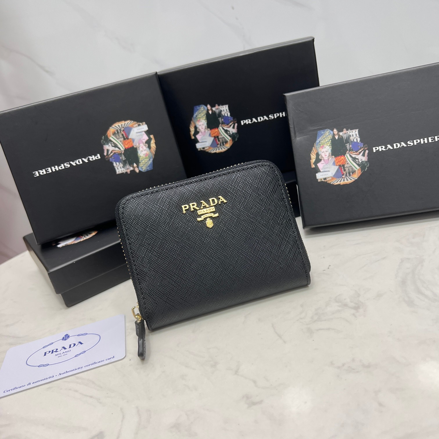 16071857033927687351381820_1 PRADA/プラダ サフィアーノレザー カードケース - 画像 (1)