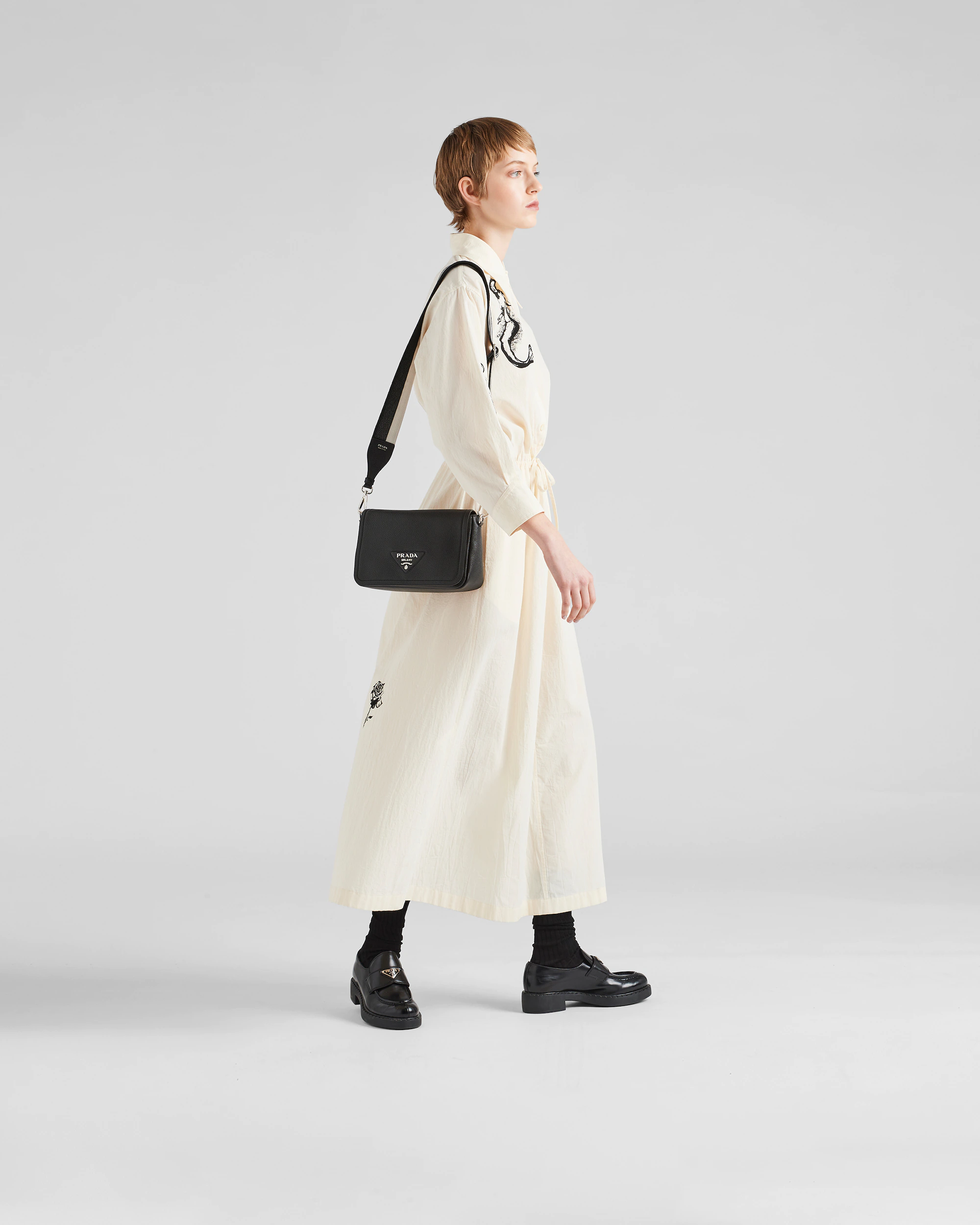 16071857034099150491471820_1 PRADA/プラダ レザーショルダーバッグ - 画像 (1)