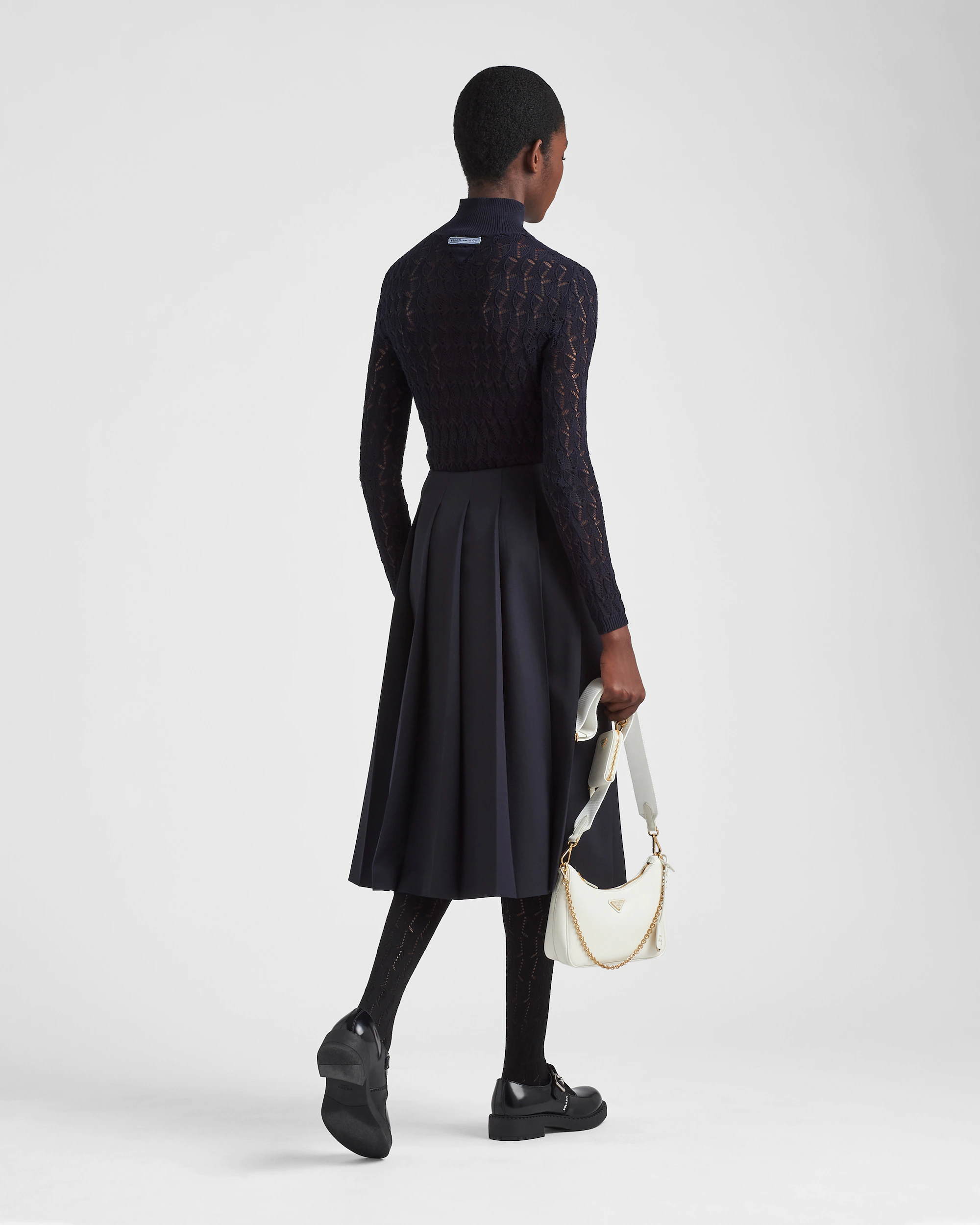 16071857034222966346451820_1 プラダ Re-Edition 2005 サフィアーノレザー バッグ - 画像 (1)