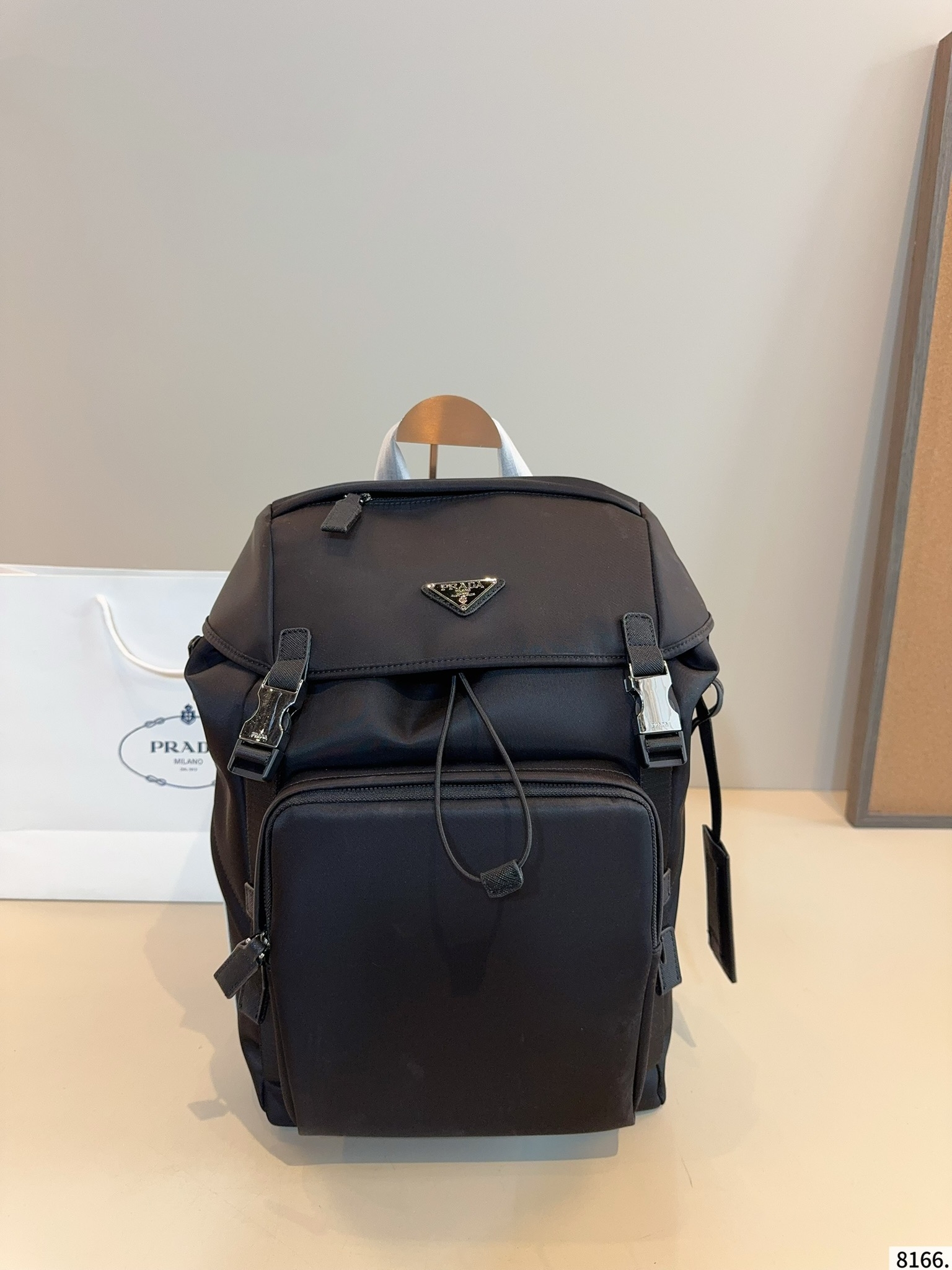 16071857035284460800101820_1 【PRADA x ADIDAS旗艦店】プラダ ★大人気 バックパック - 画像 (1)