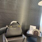 【PRADA】プラダ クロスボディバッグ