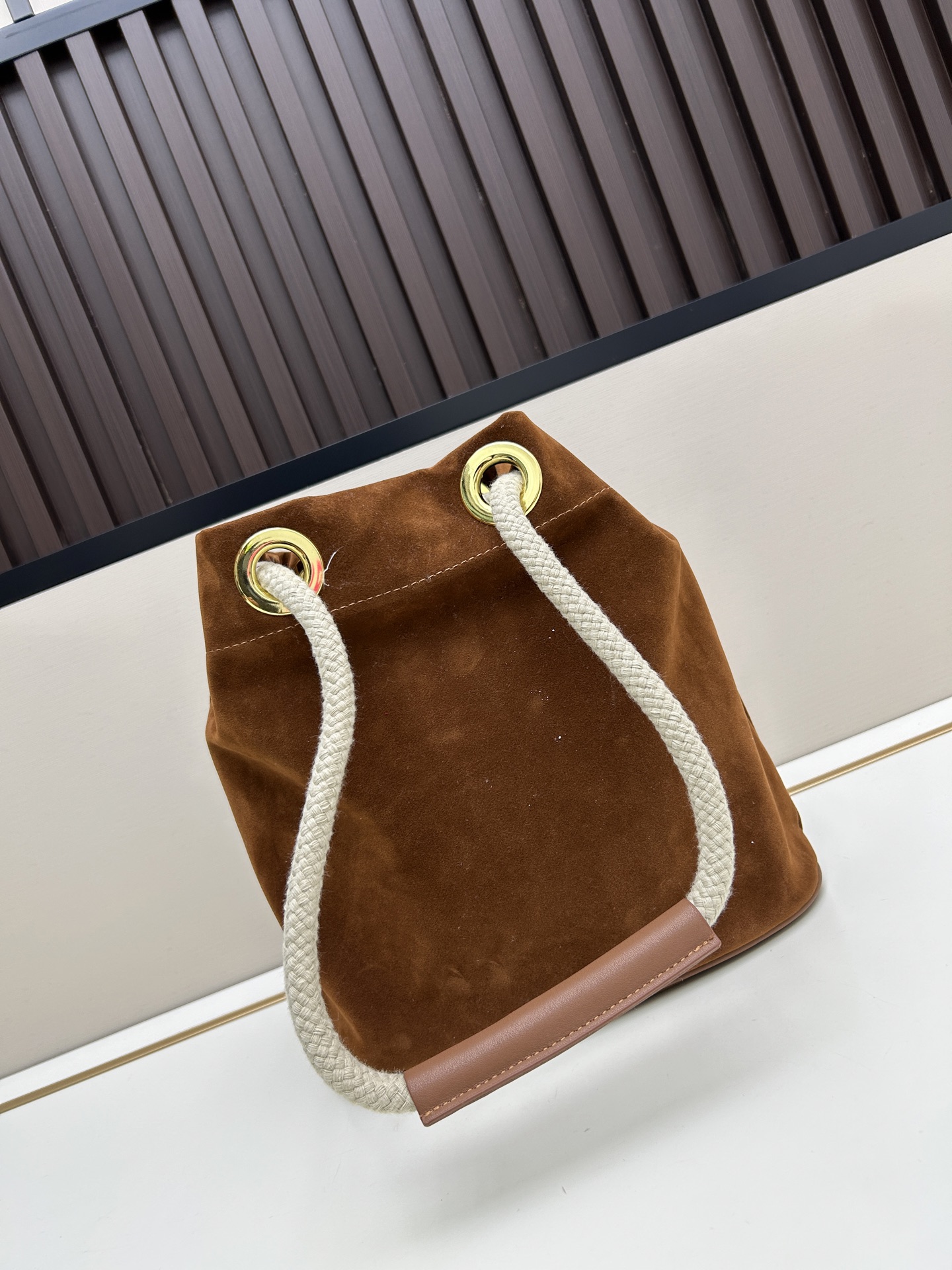 16071857035779220905041820_1 【PRADA】プラダ Mariner バケットバッグ 2547 - 画像 (1)