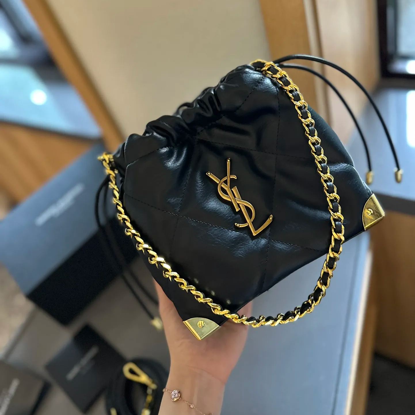 16071867766308735994091820_1 【サンローラン】【Saint Laurent】バケツバッグ - 画像 (1)