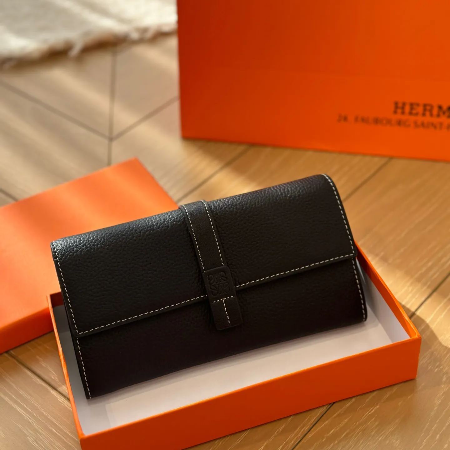 16071870298578671398621820_1 Loewe(ロエベ) ロエベ財布 - 画像 (1)