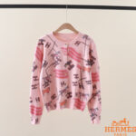 【HERMES】エルメス秋冬の新作Vネックカーディガン01 SS95652