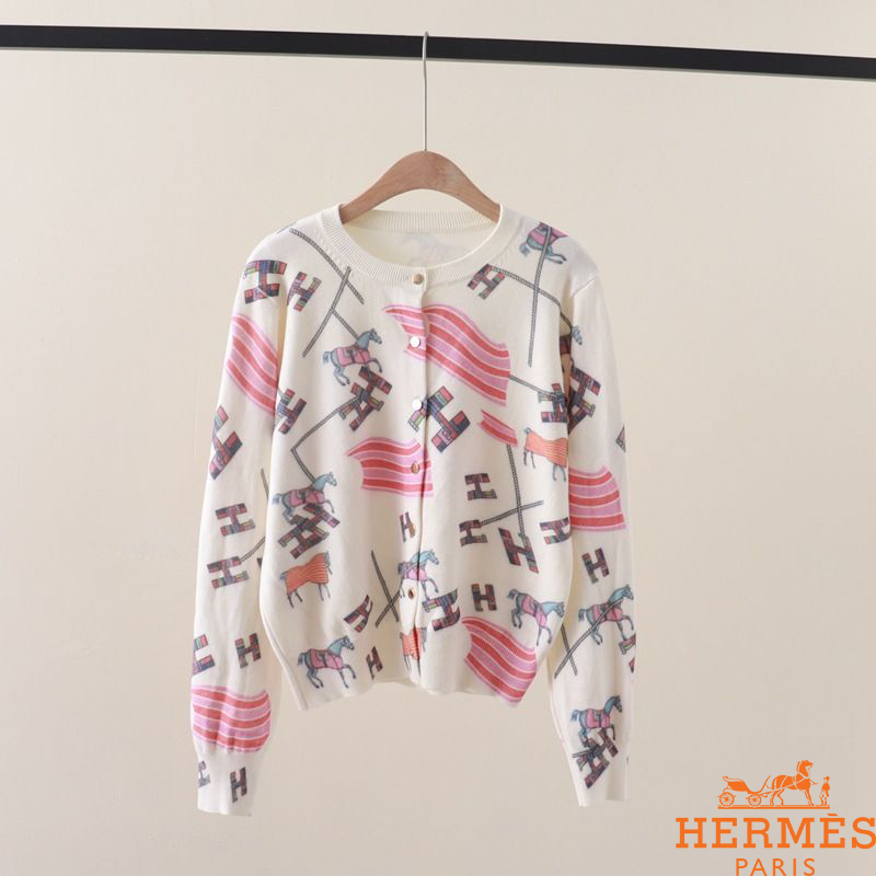 16071872470236945893951820_1 【HERMES】エルメス秋冬の新作Vネックカーディガン02 SS95652 - 画像 (1)