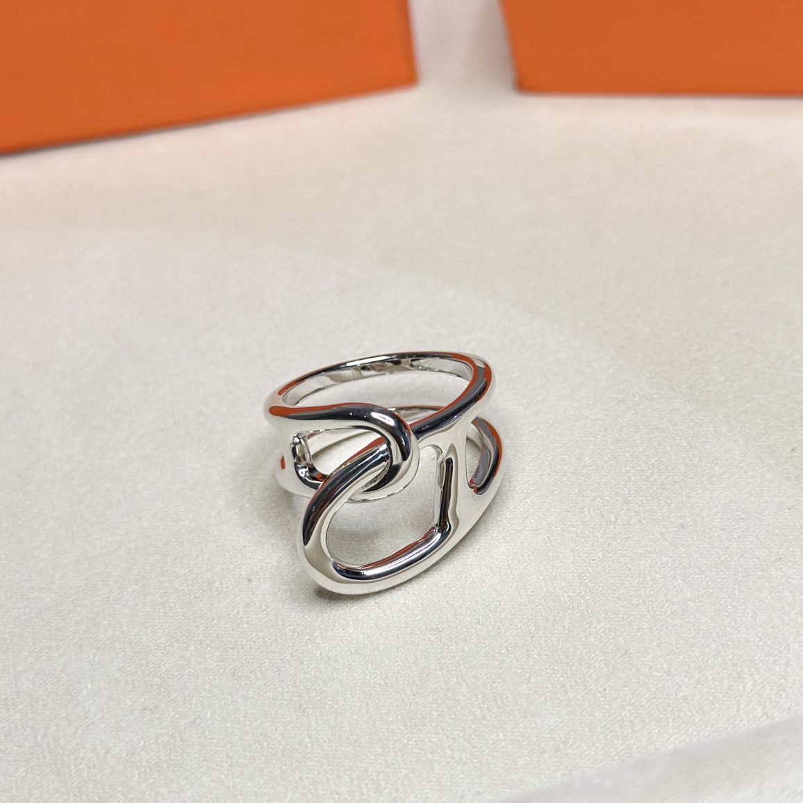 16071872473609166313281820_1 【2024】【HERMES】エルメス エルメス 指輪 - 画像 (1)