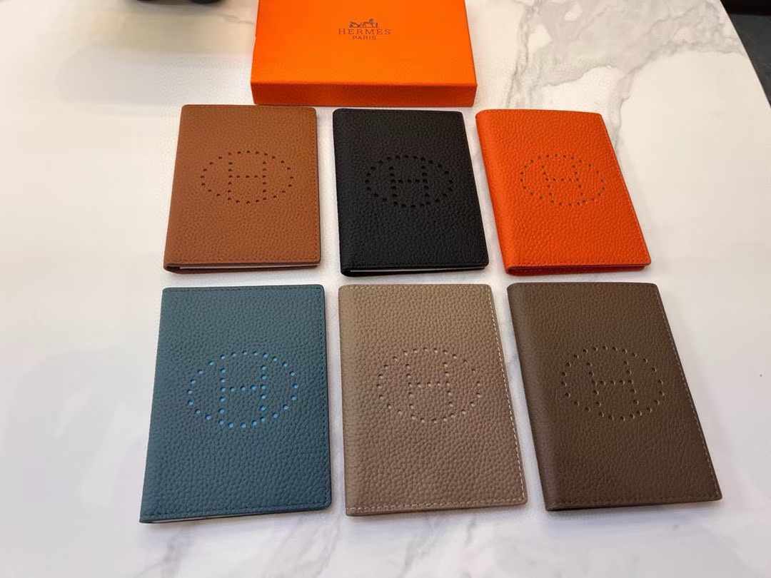 16071872476395190795641820_1 【HERMES】エルメス 財布12 x8 cm - 画像 (1)