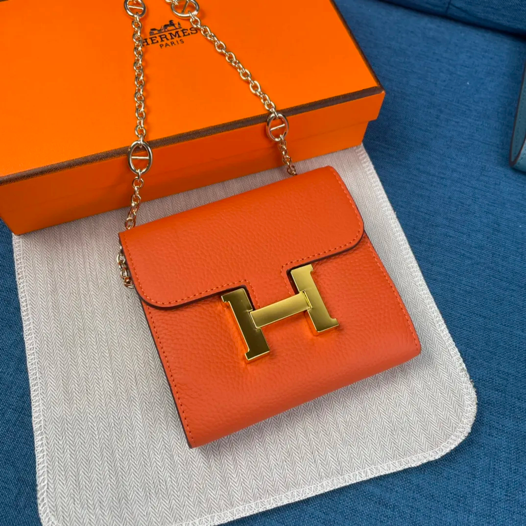 16071872477966209308421820_1 【HERMES】エルメス 財布 10カラー 13X12CM - 画像 (1)