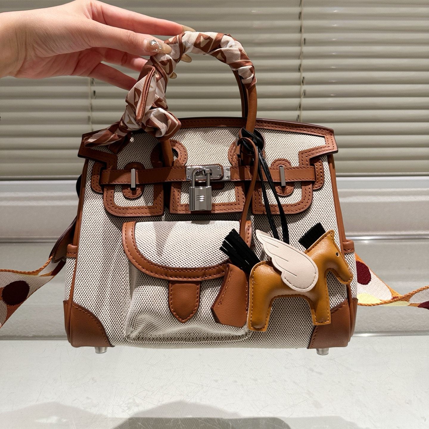 16071872482045421608681820_1 【HERMES】エルメス Birkin cargo 25 - 画像 (1)