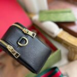 Gucci(グッチ) カメラバッグ メッセンジャーバッグ