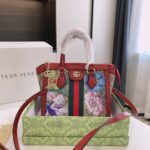 Gucci (グッチ) メッセンジャーバッグ 24*11*20cm