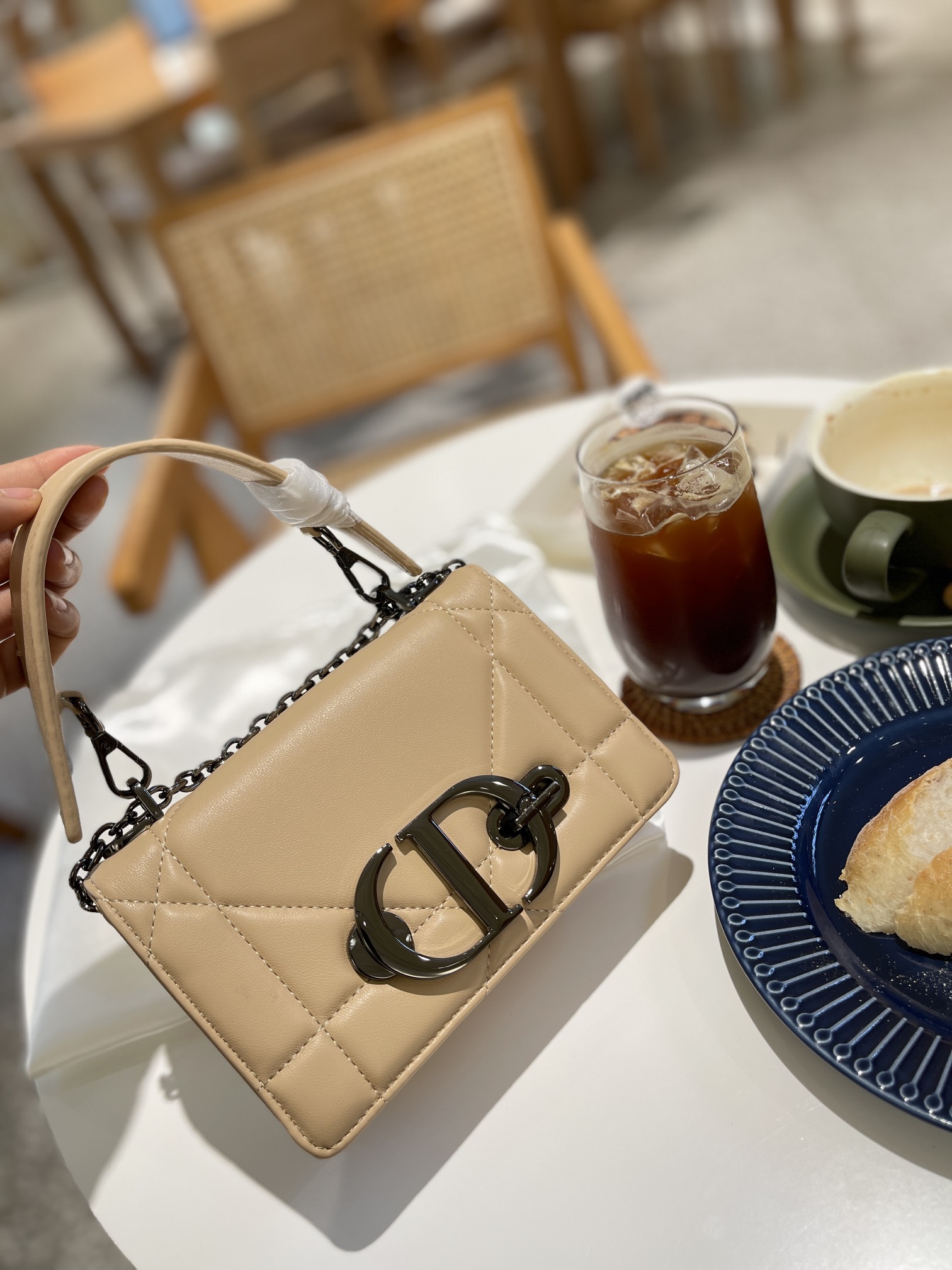 16071887216086590868561820_1 【DIOR】30 MONTAIGNE チェーンバッグ 3色 - 画像 (1)