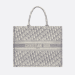 【DIOR】(大人気）BOOK TOTE ブックトート【送料無料】