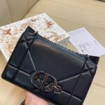 激安卸値で販売！Dior 最新モンタシリーズ