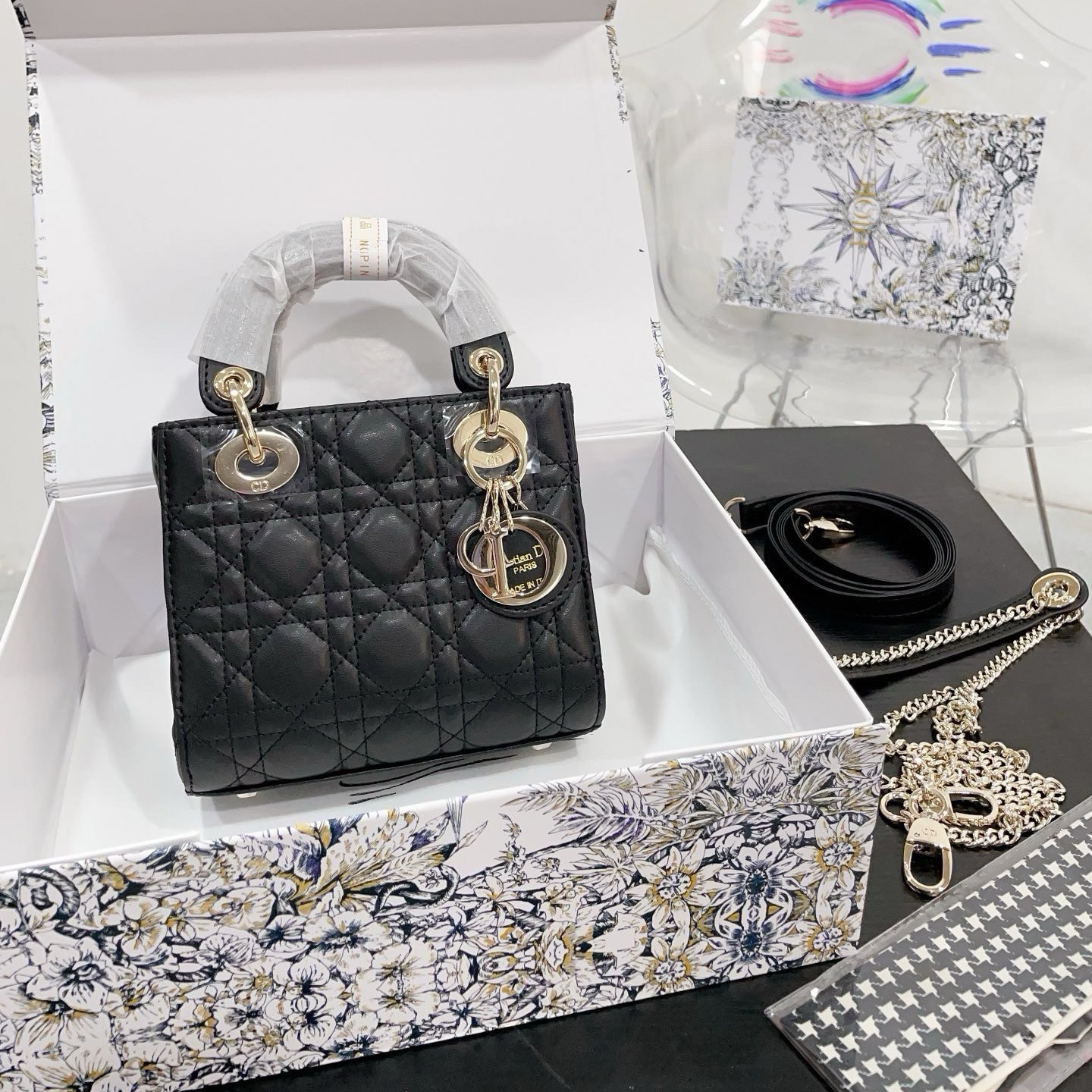 16067113564259586048531820_1 【高品質】LADY DIOR ミニバッグ カナージュ☆M0505ONGE - 画像 (1)