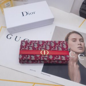 【AT10141】ディオールクラシックエンボス財布 ワインレッド 豪華なファッション カード収納 CDロゴ装飾 | Dior Paris
