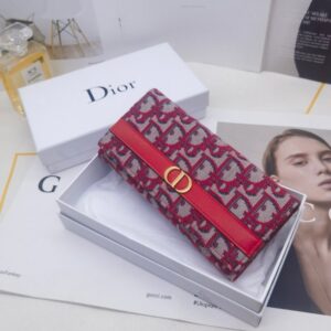 【AT10141】ディオールクラシックエンボス財布 ワインレッド 豪華なファッション カード収納 CDロゴ装飾 | Dior Paris