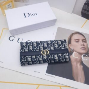 【AT10142】ディオールオブリーク柄長財布 - 高級牛革素材と金属ロゴバックル付き | Dior Paris