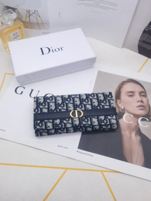 【AT10142】ディオールオブリーク柄長財布 - 高級牛革素材と金属ロゴバックル付き | Dior Paris