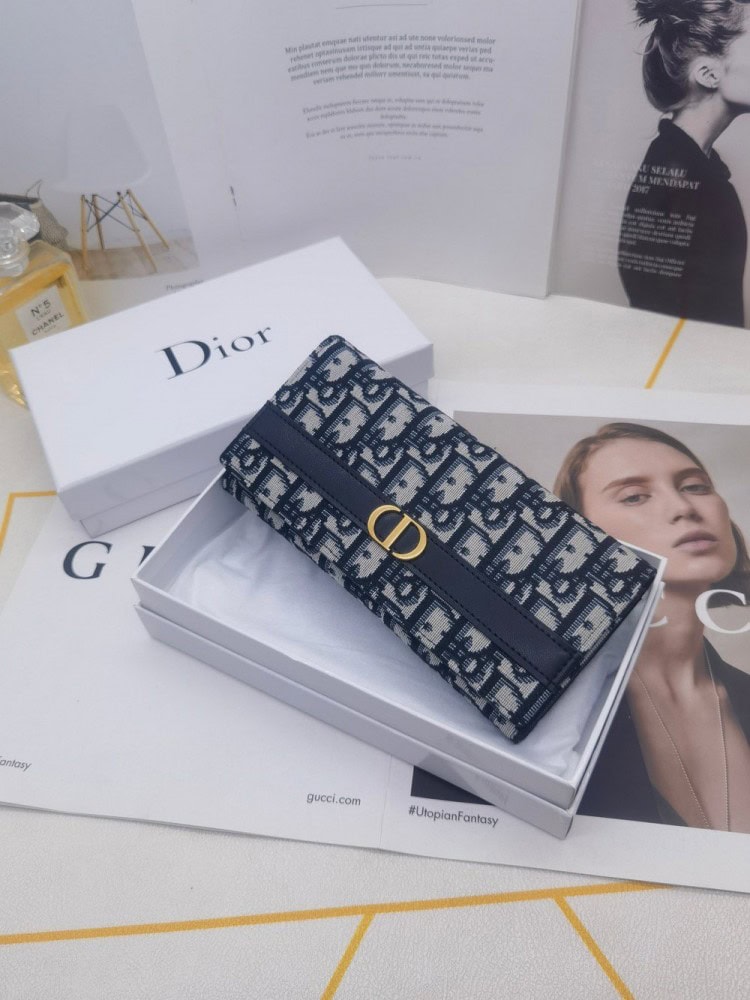 【AT10142】ディオールオブリーク柄長財布 - 高級牛革素材と金属ロゴバックル付き | Dior Paris