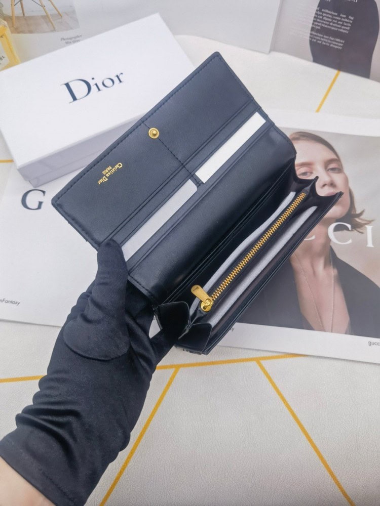 【AT10142】ディオールオブリーク柄長財布 - 高級牛革素材と金属ロゴバックル付き | Dior Paris