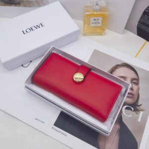 【AT10144】LOEWE（ロエベ）赤色レザー財布 - 高級感と活力を表現するファッションアイテム | Loewe