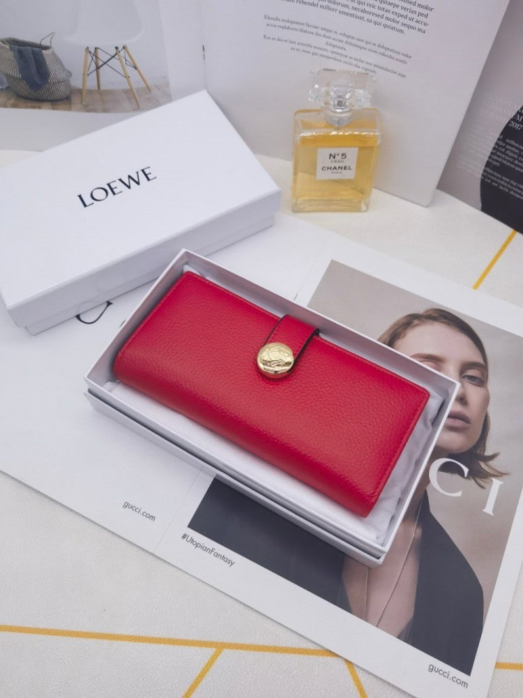【AT10144】LOEWE（ロエベ）赤色レザー財布 - 高級感と活力を表現するファッションアイテム | Loewe